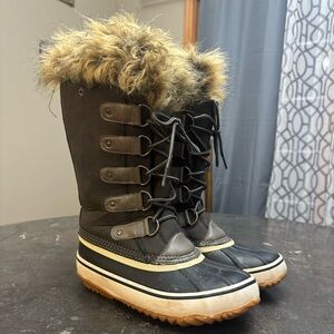 Women’s winter boots size 7